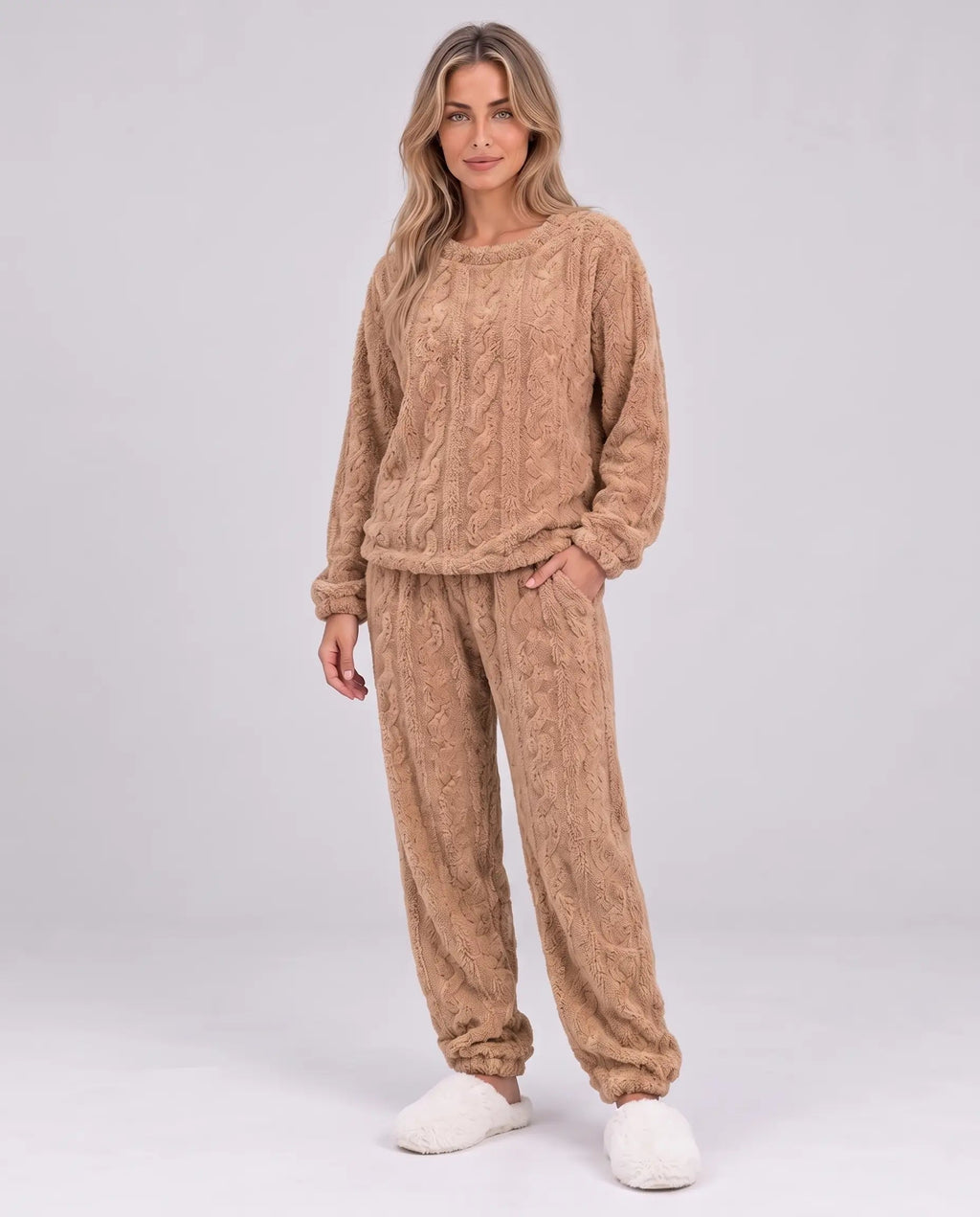 Holly | Women’s Pyjama Set | Textured Loungewear Set with Long Sleeves and Cuffed Trousers-Women's Set-Ellegamo